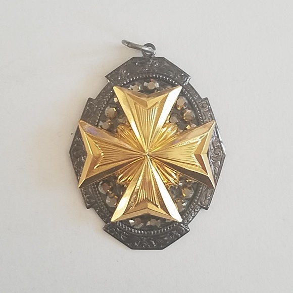 GASOLINE GLAMOUR Jewelry - RANSOM SWAROVSKI gold cross necklace SAMPLE GASOLINE GLAMOUR Jewelry - RANSOM SWAROVSKI gold cross necklace SAMPLE